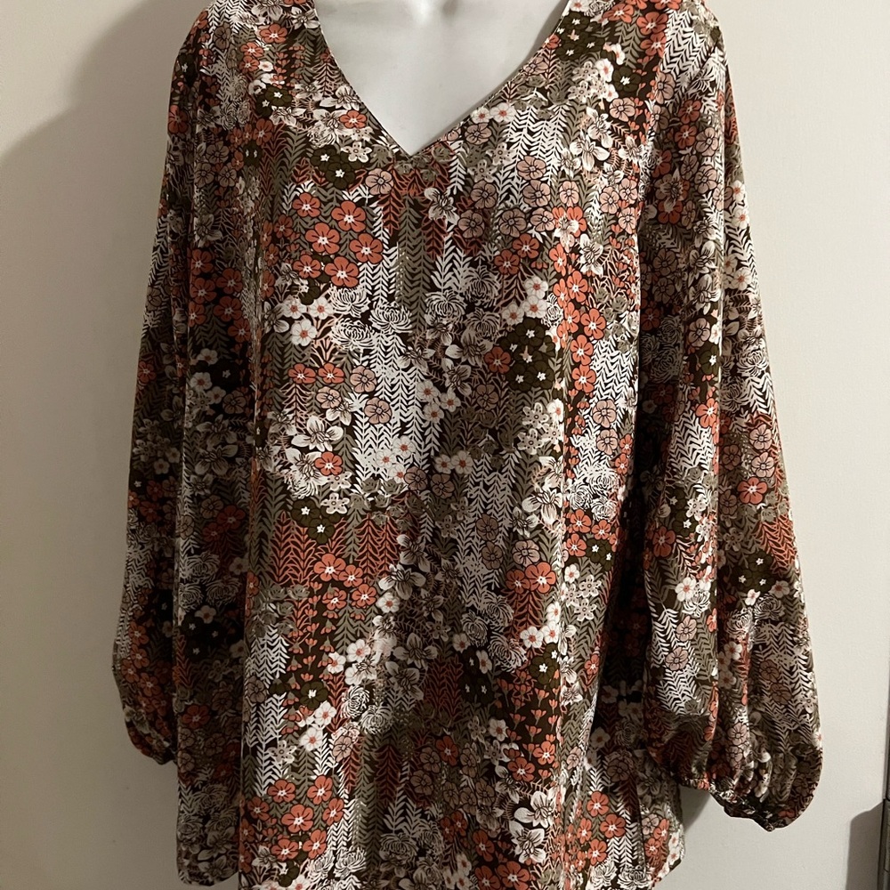 Floral V-Neck Blouse - Multicolor